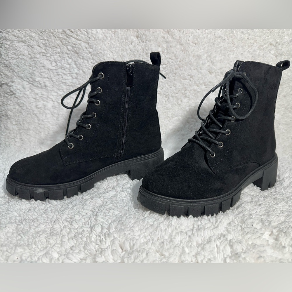 Charlotte Russe women’s black combat boots